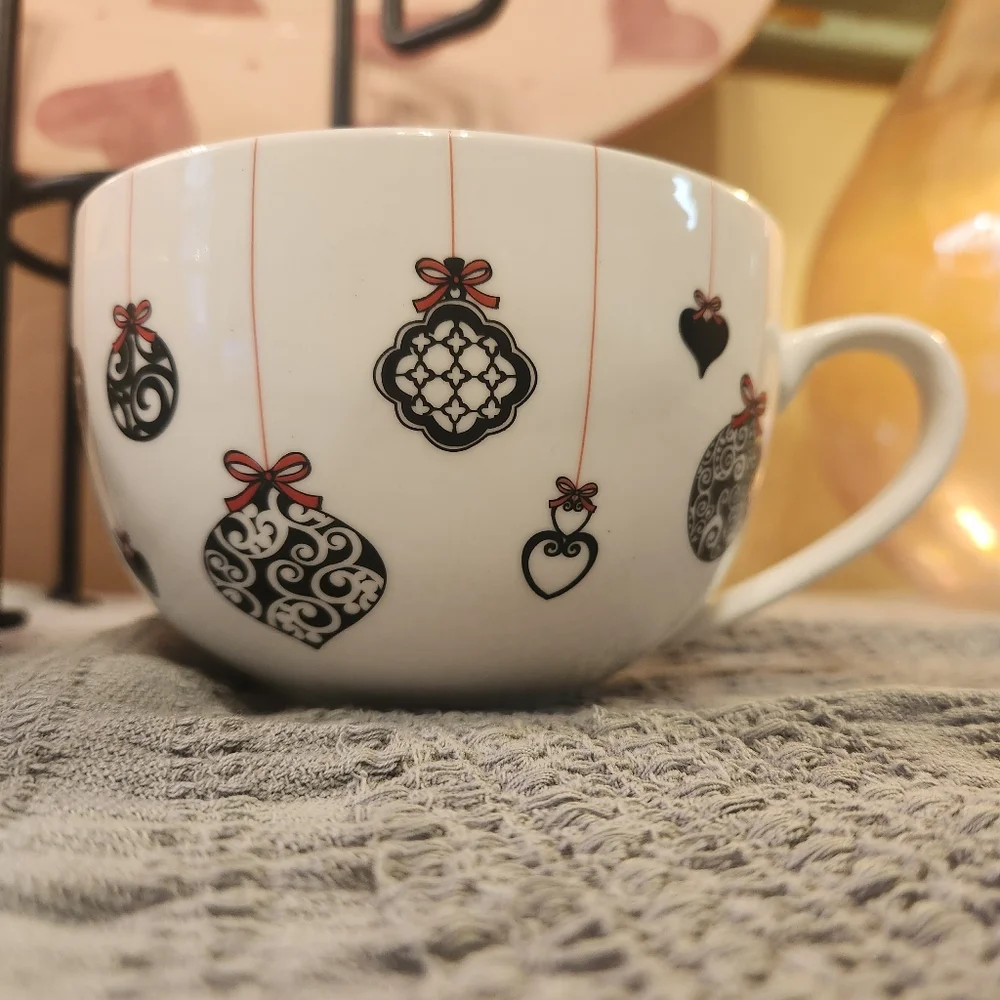 Brighton Love Notes Christmas Ornaments oversized coffee/latte mug - Picture 2 of 6